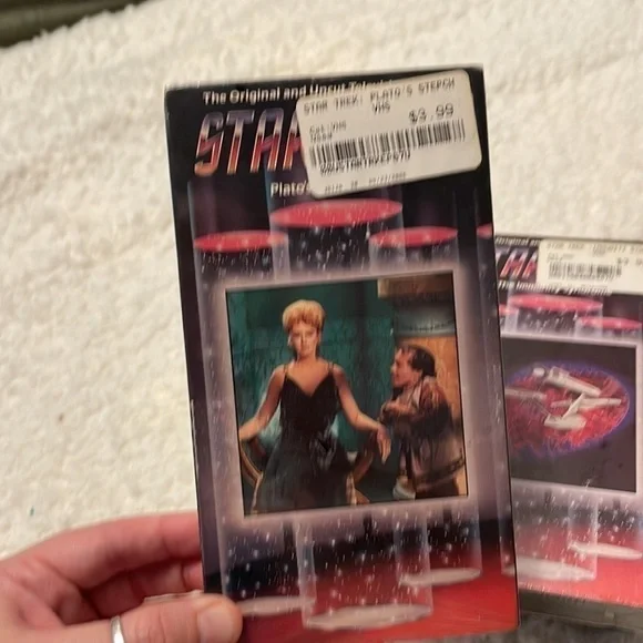 :NEW: Set of 4 SEALED Star Trek vhs tapes - Picture 5 of 5
